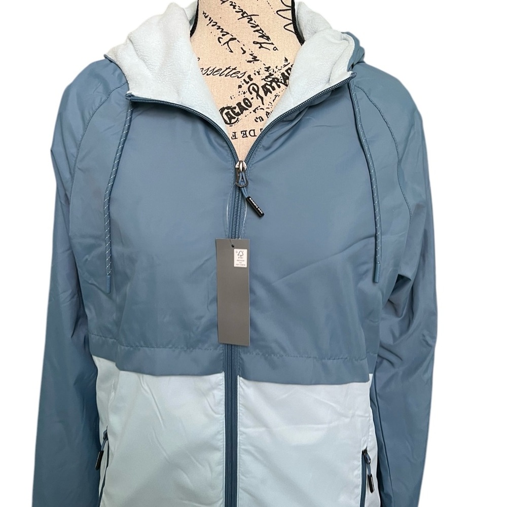 New Balance Light Jacket - Picture 4 of 11